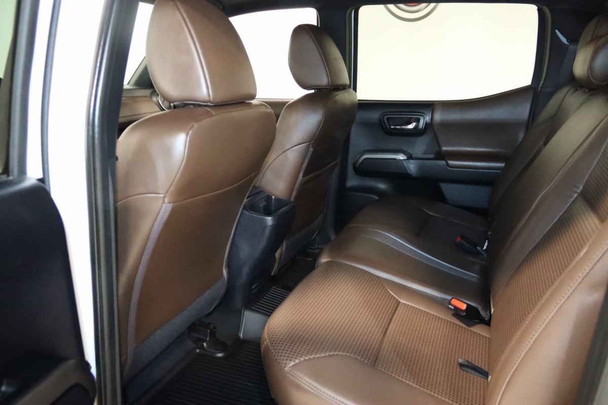 2018 Toyota Tacoma Limited photo 39