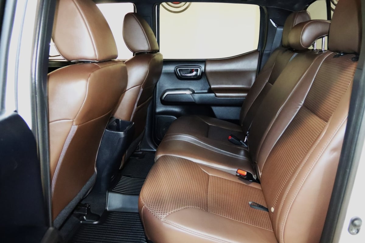 2018 Toyota Tacoma Limited photo 40