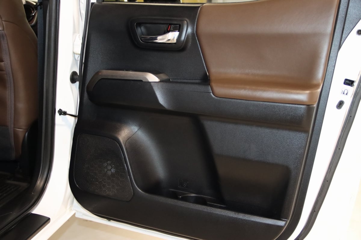 2018 Toyota Tacoma Limited photo 48