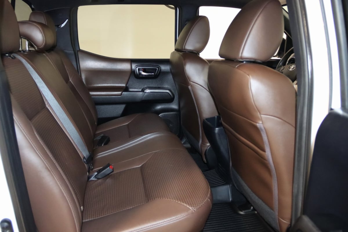 2018 Toyota Tacoma Limited photo 49
