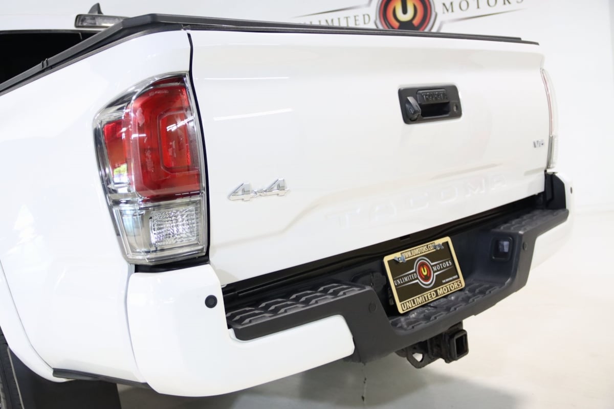 2018 Toyota Tacoma Limited photo 52