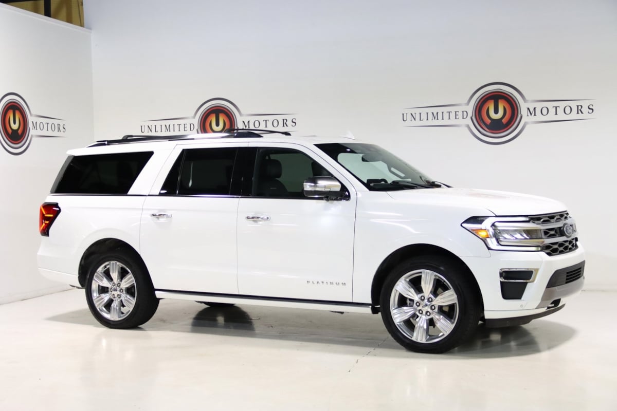 2023 Ford Expedition MAX Platinum photo 4