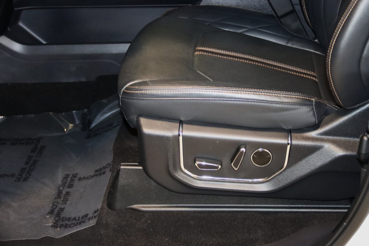 2023 Ford Expedition MAX Platinum photo 34
