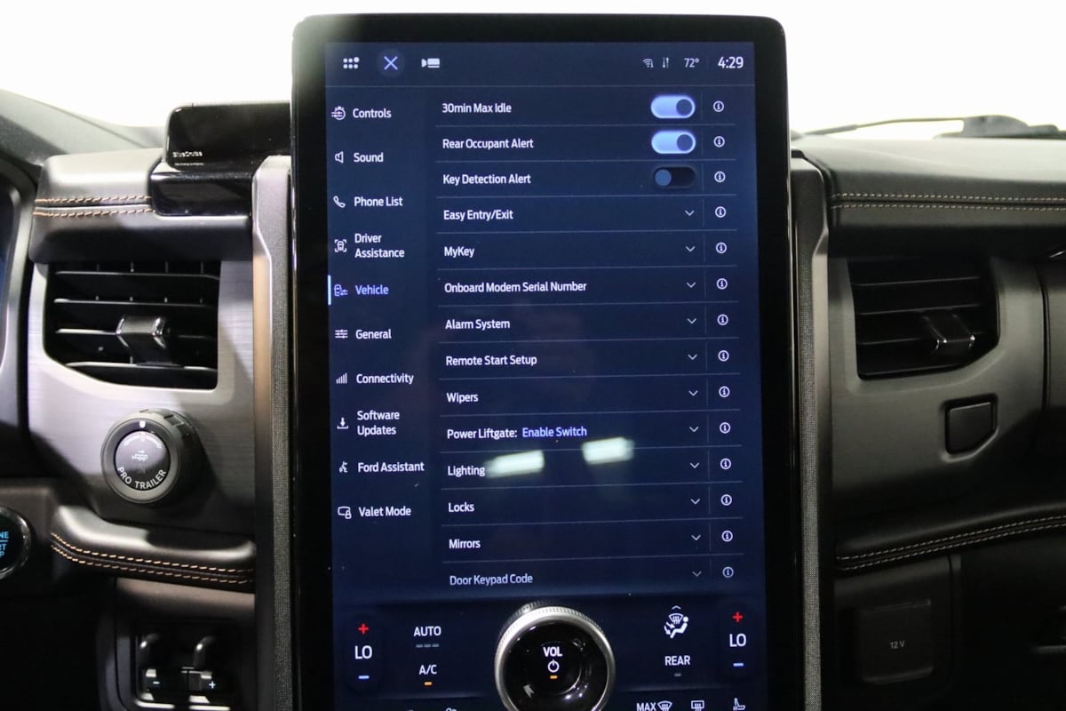 2023 Ford Expedition MAX Platinum photo 44
