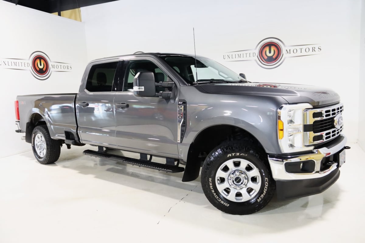 2023 Ford F-250 XLT photo 4