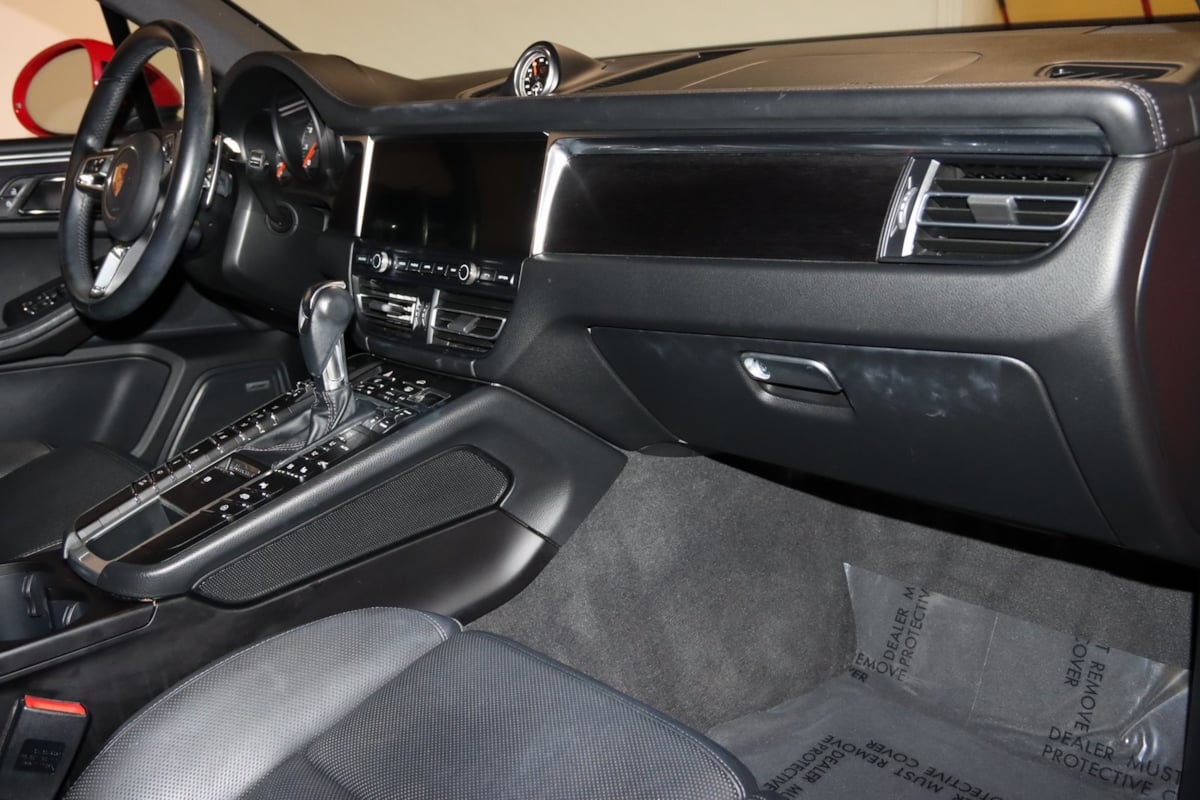 2021 Porsche Macan GTS photo 46