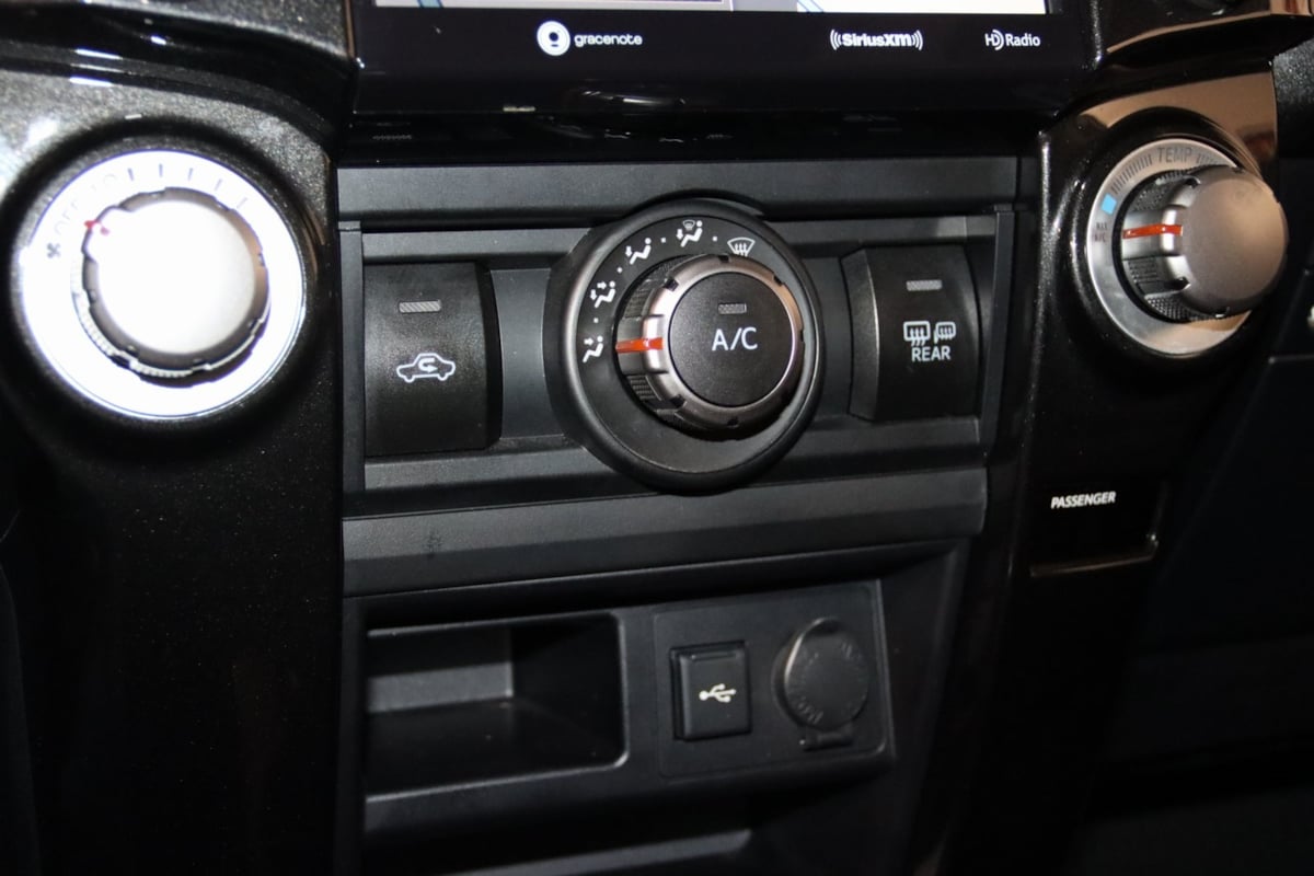 2020 Toyota 4Runner TRD Premium photo 38