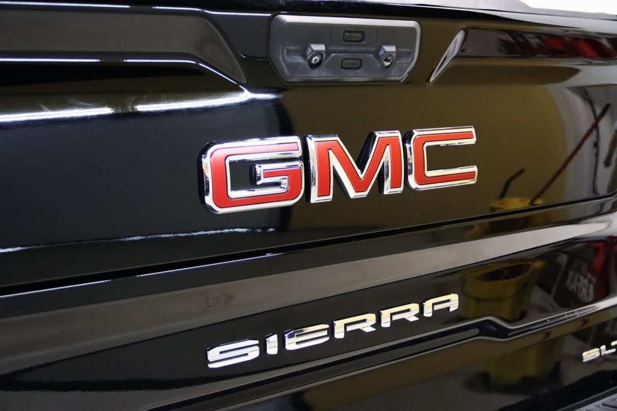2023 Gmc Sierra 1500 SLT photo 10