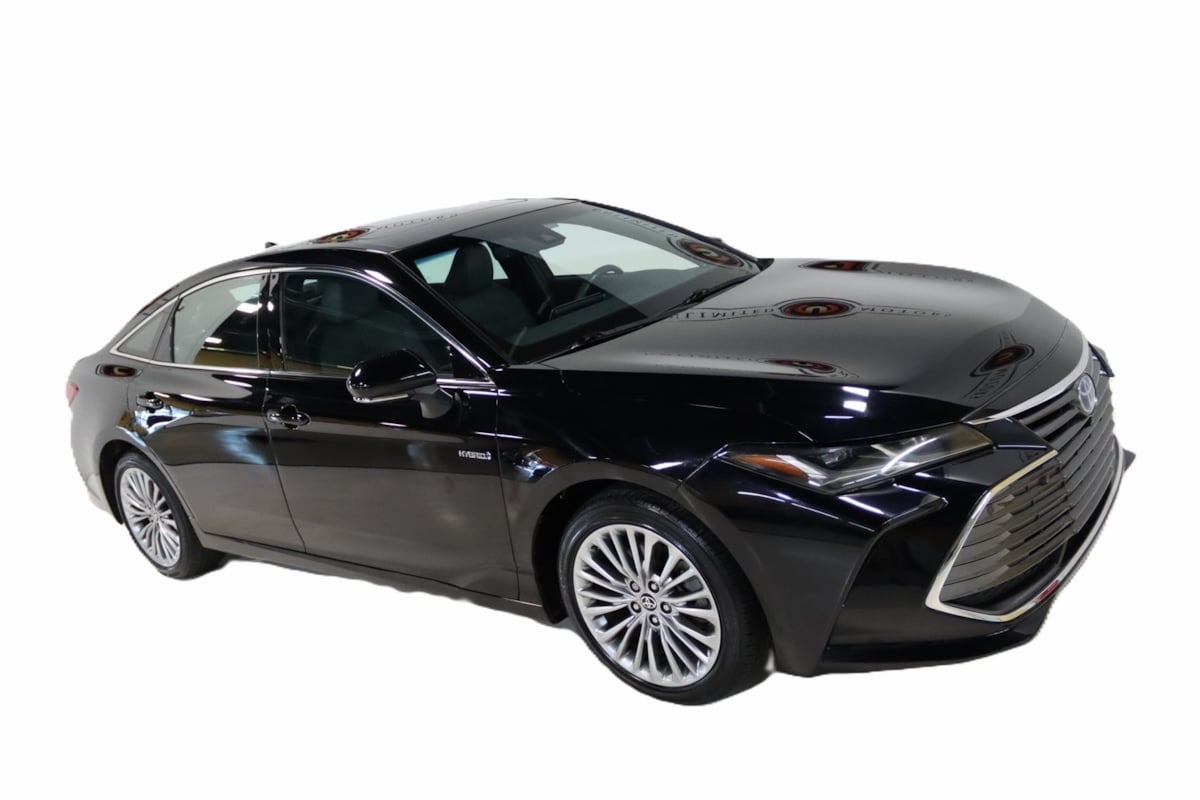 2021 Toyota Avalon Hybrid Limited photo 3