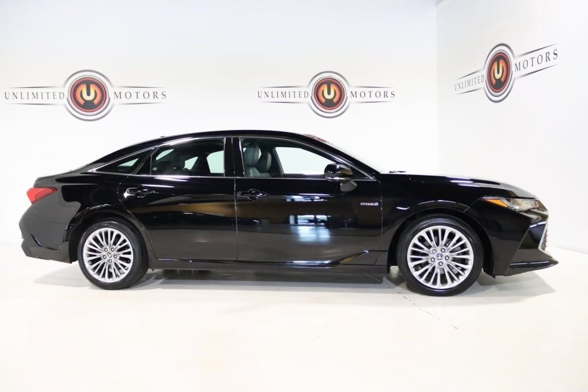 2021 Toyota Avalon Hybrid Limited photo 26