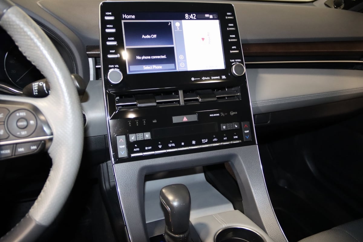 2021 Toyota Avalon Hybrid Limited photo 37