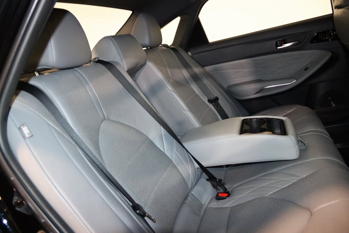 2021 Toyota Avalon Hybrid Limited photo 55