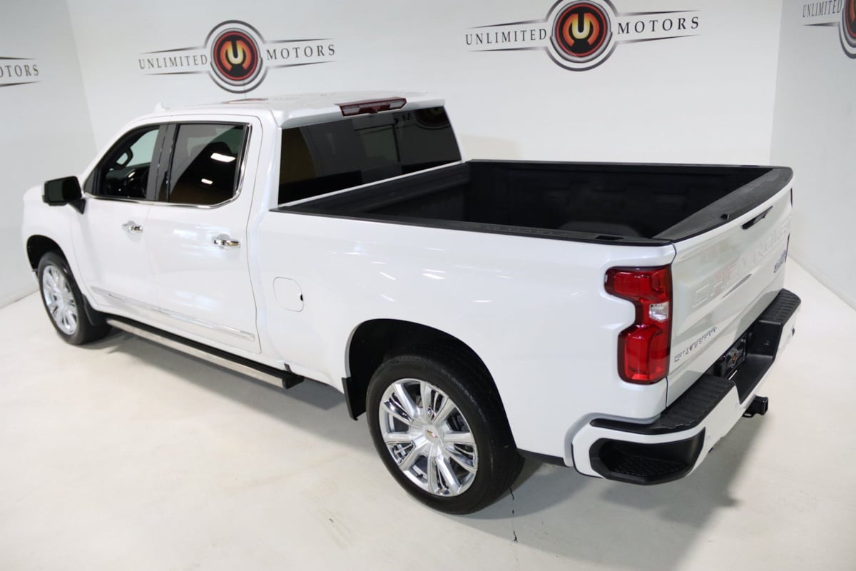 2023 Chevrolet Silverado 1500 High Country - Photo 10