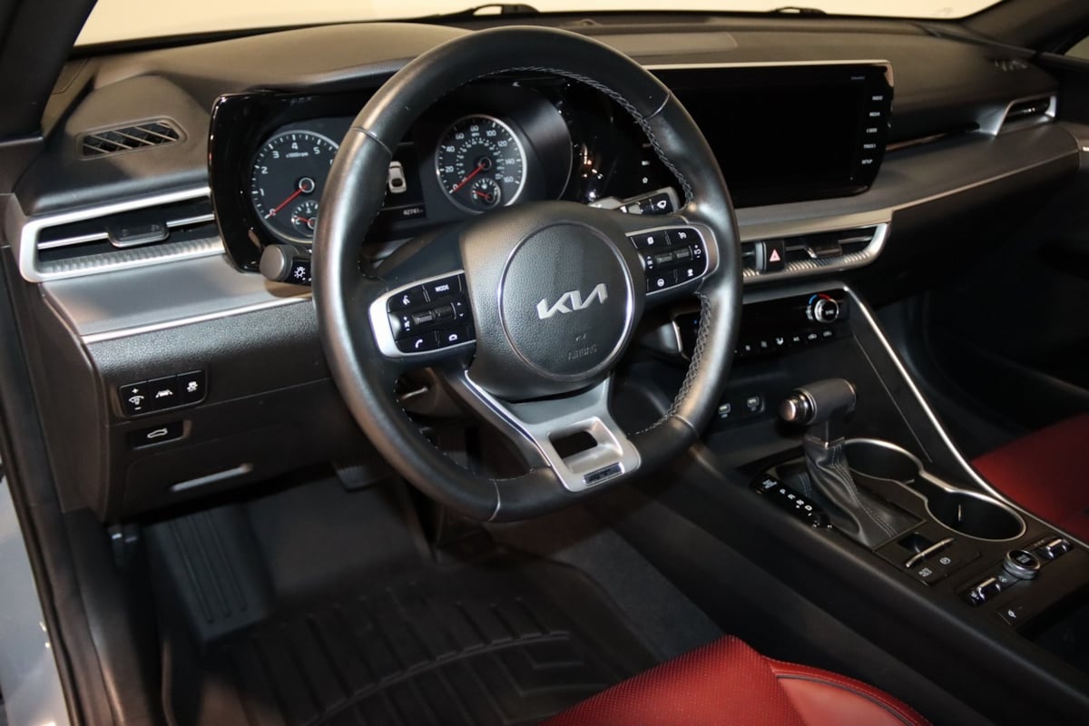 2023 Kia K5 GT-Line photo 28