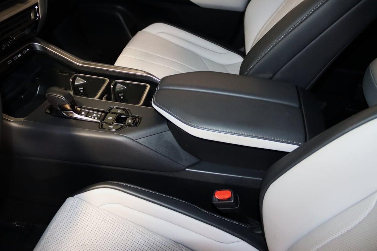 2024 Lexus TX 500h F SPORT Premium photo 30