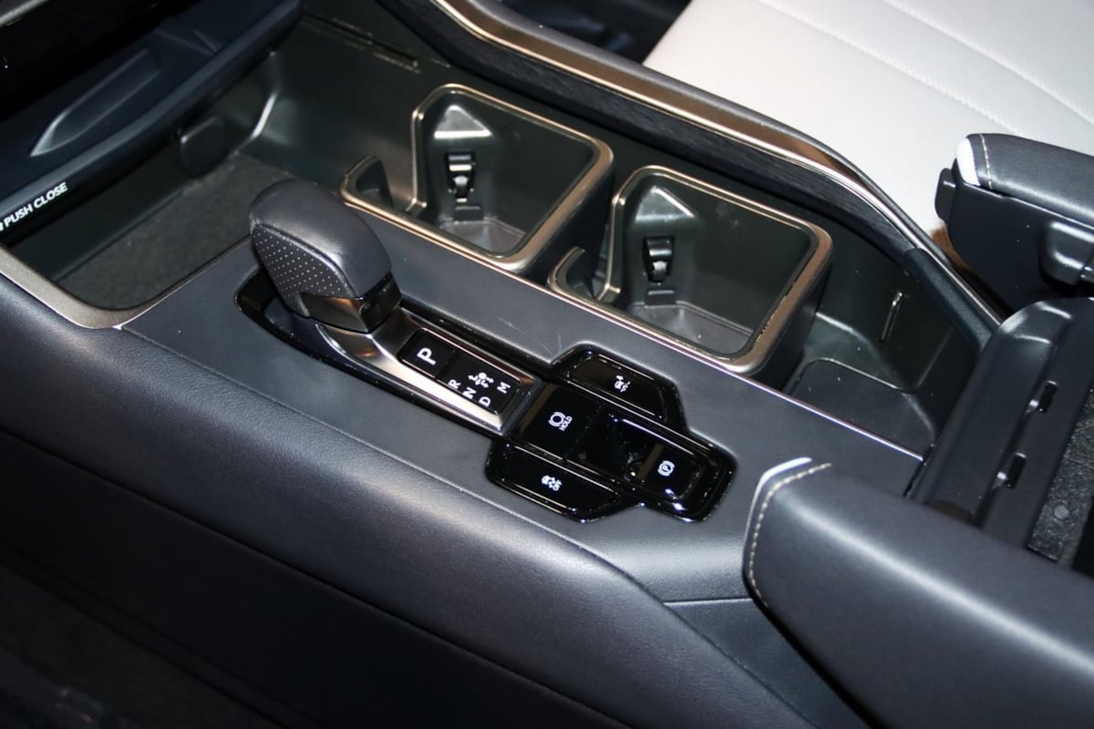 2024 Lexus TX 500h F SPORT Premium photo 32