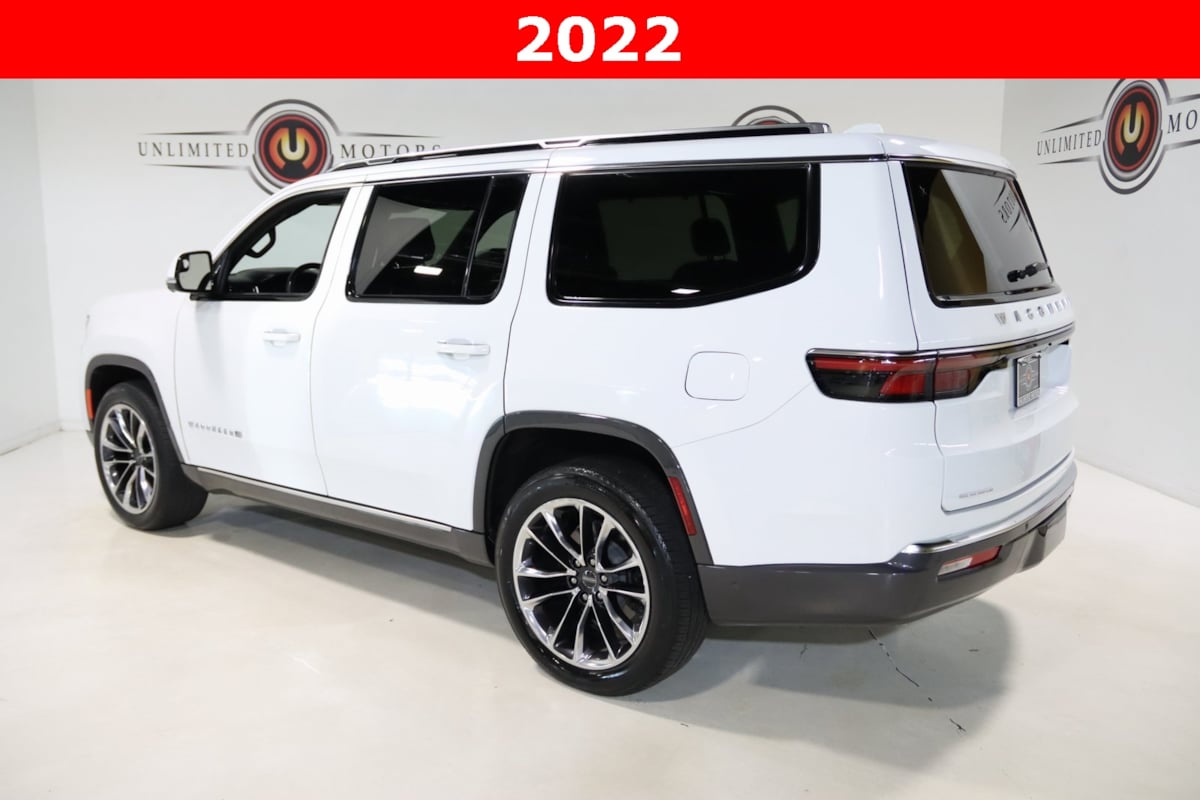 2022 Jeep Wagoneer Series III photo 2