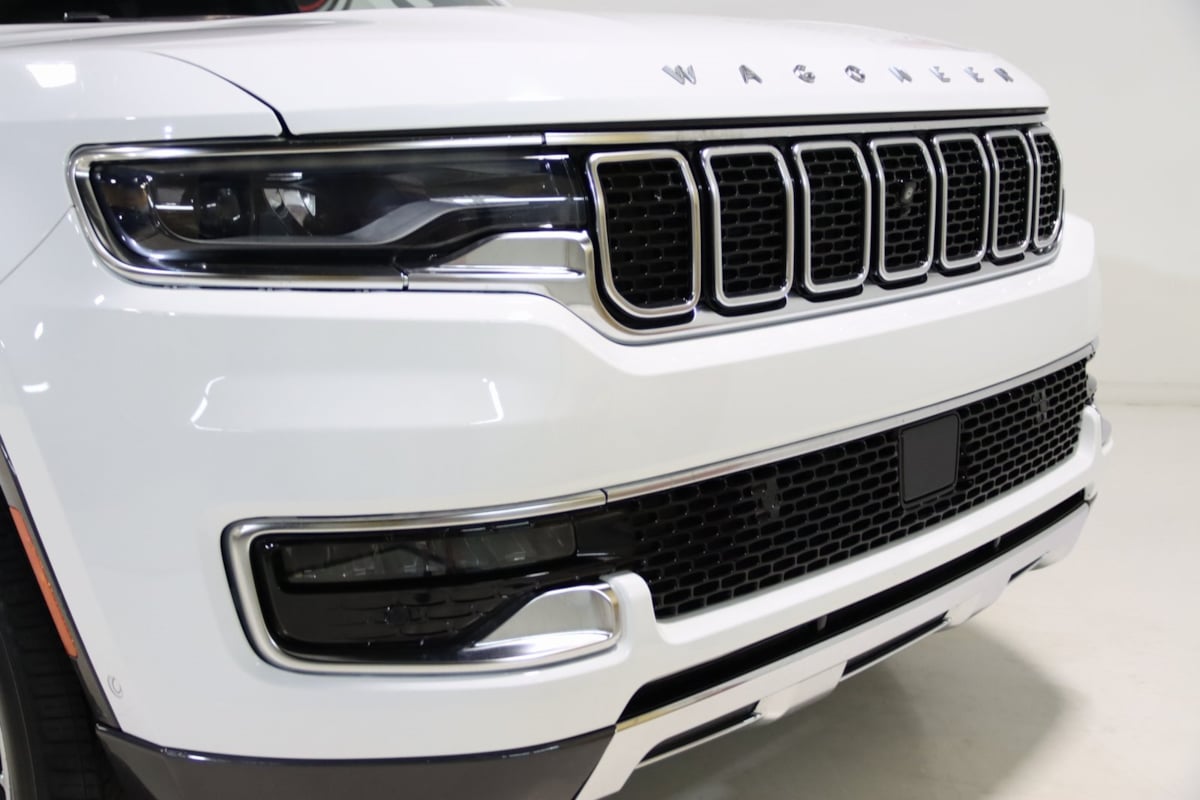 2022 Jeep Wagoneer Series III photo 21