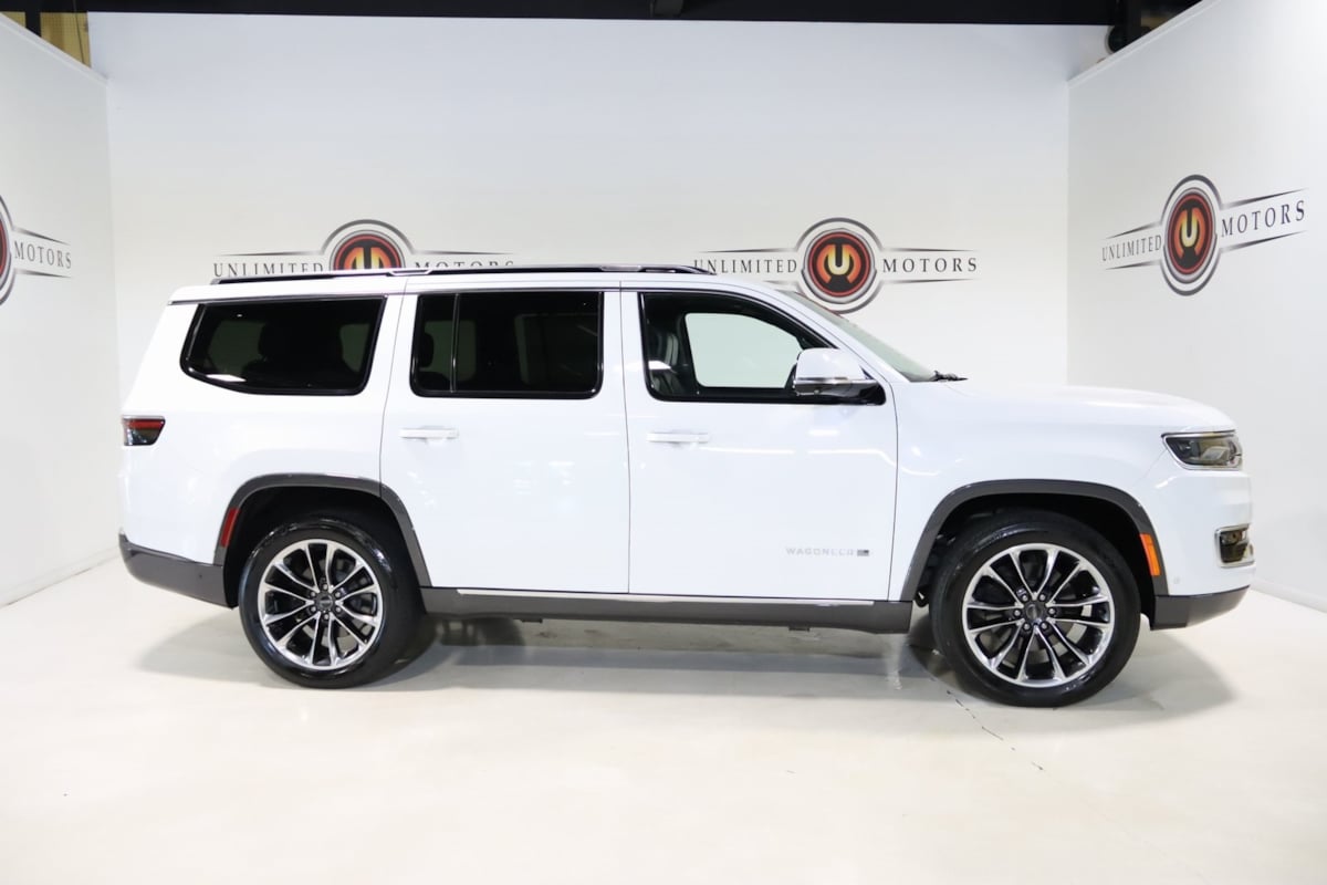 2022 Jeep Wagoneer Series III photo 27