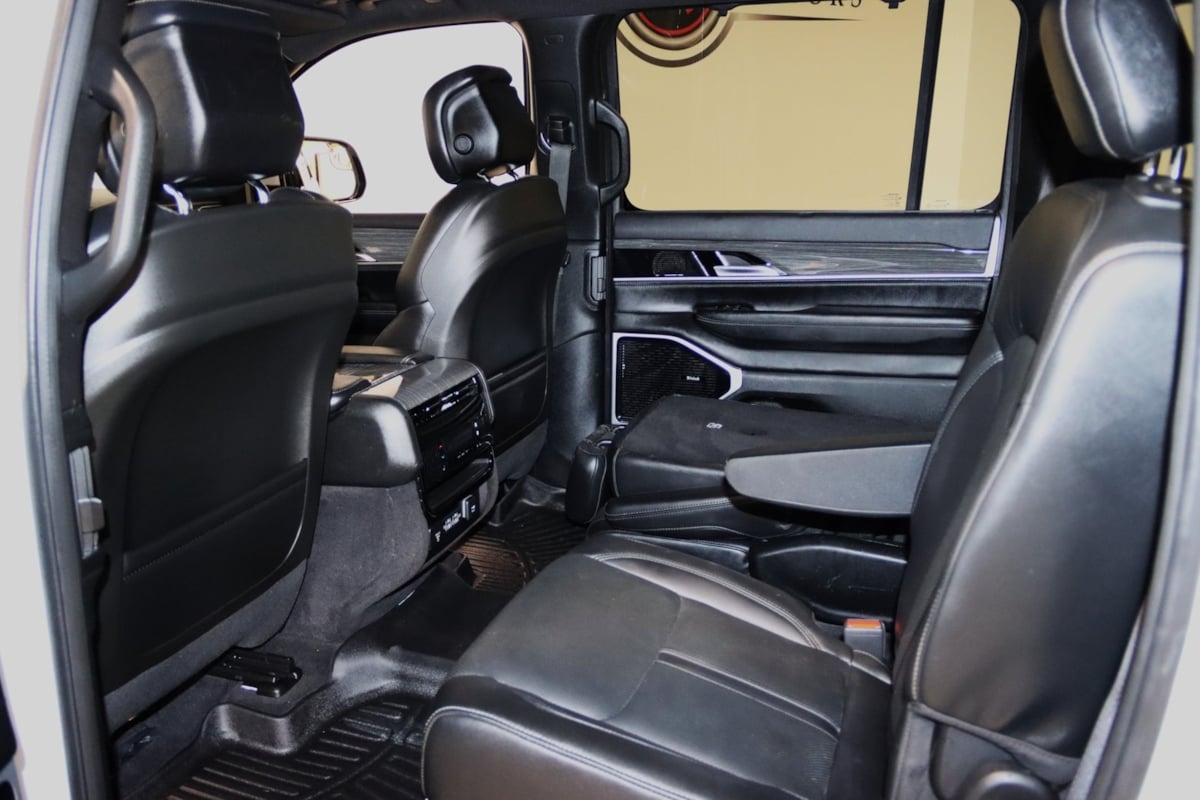 2022 Jeep Wagoneer Series III photo 49