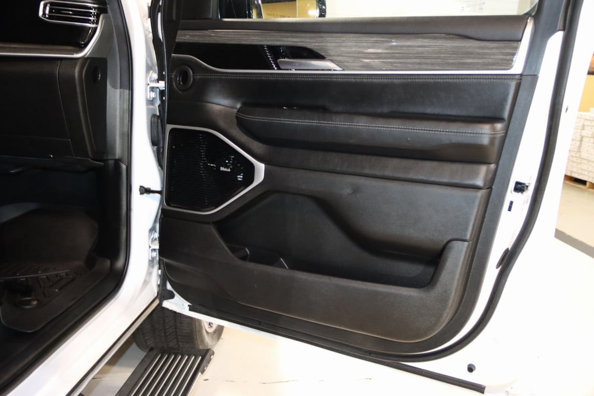 2022 Jeep Wagoneer Series III photo 54