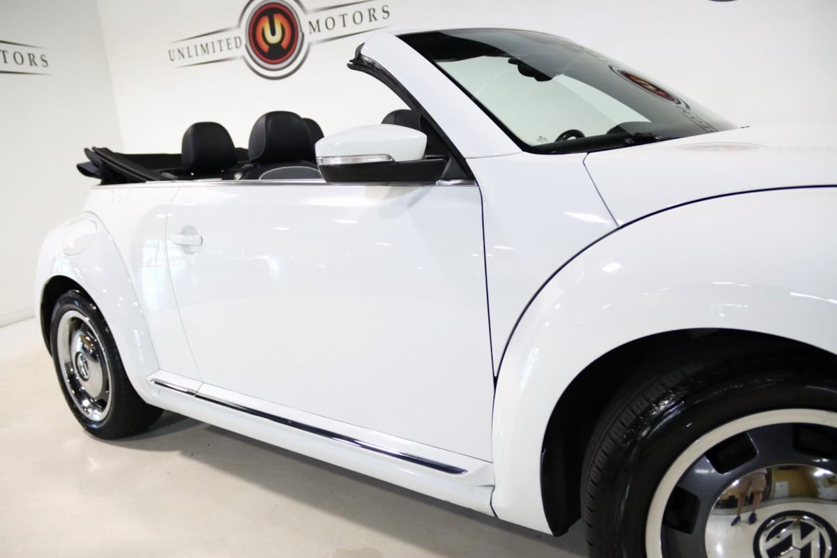 2016 Volkswagen Beetle Convertible 1.8T S photo 4