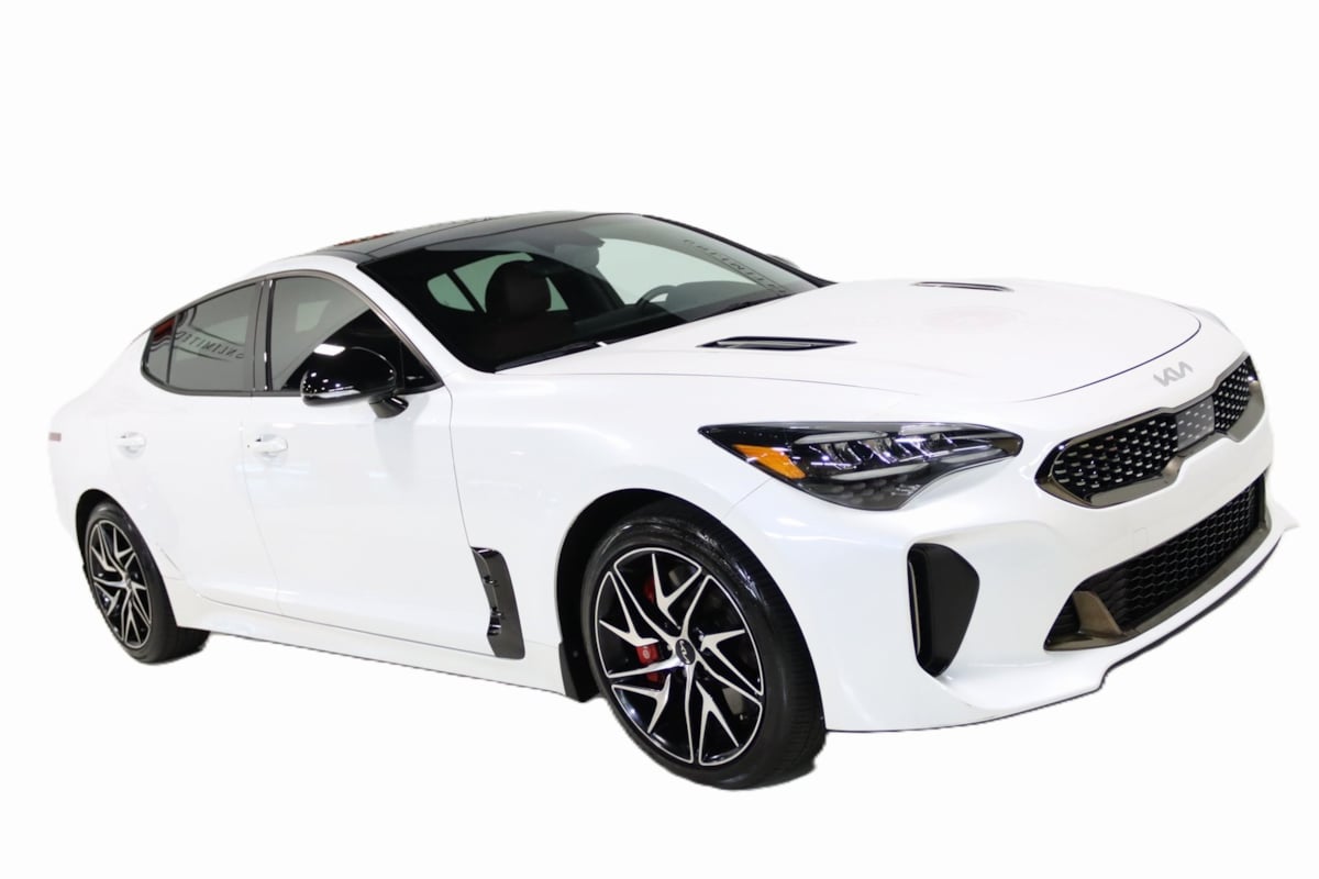 2023 Kia Stinger GT-Line photo 2