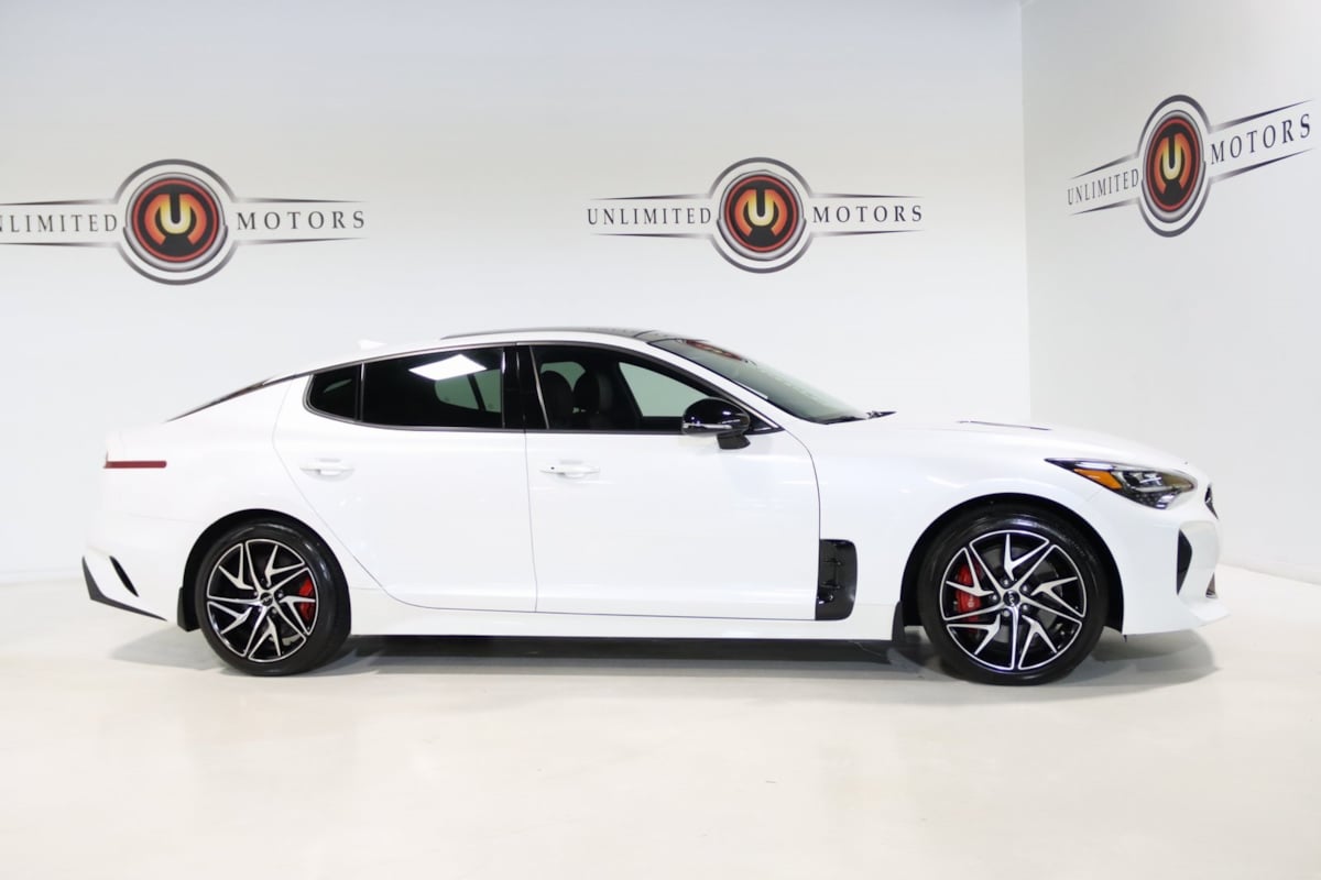 2023 Kia Stinger GT-Line photo 4