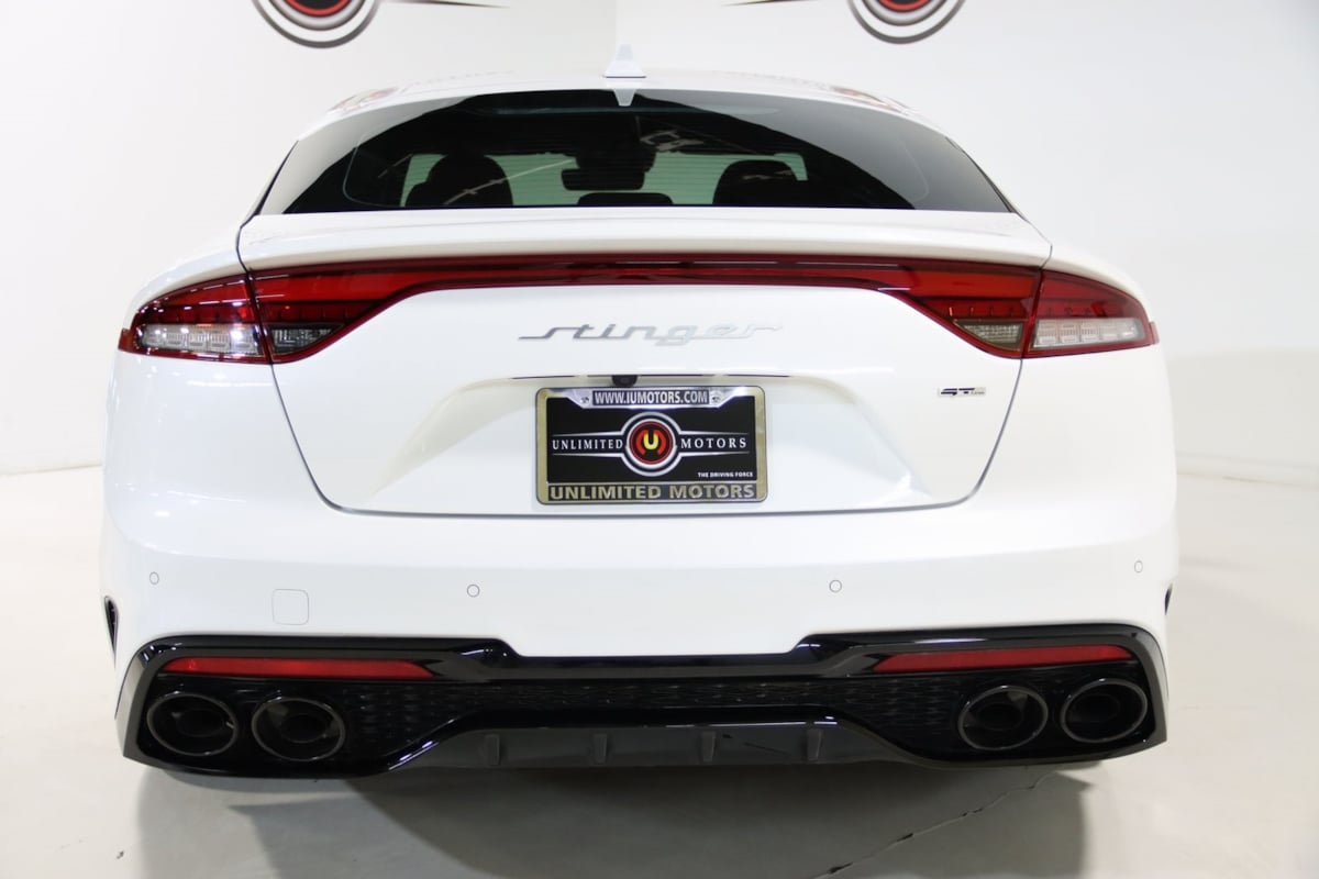 2023 Kia Stinger GT-Line photo 17