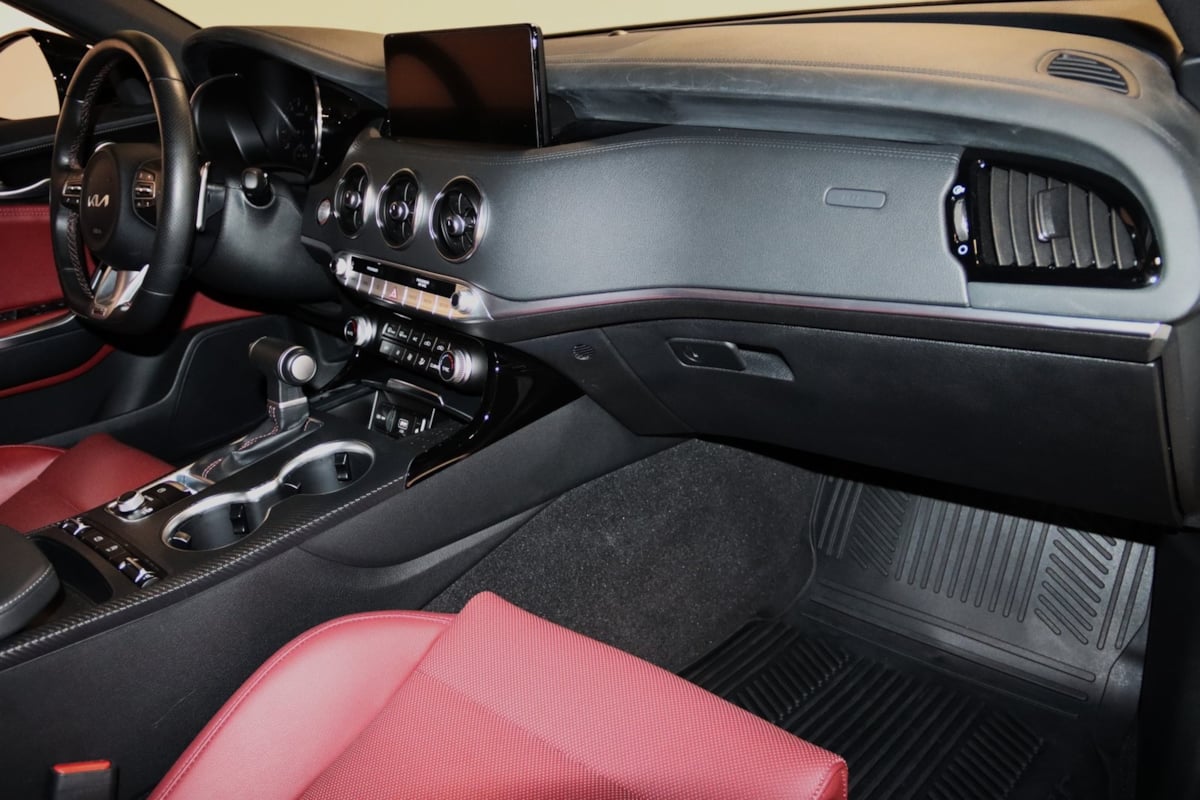 2023 Kia Stinger GT-Line photo 46
