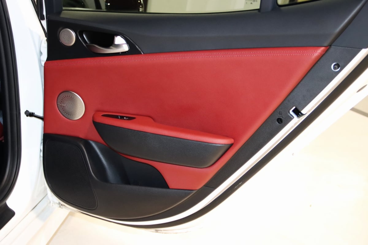 2023 Kia Stinger GT-Line photo 48