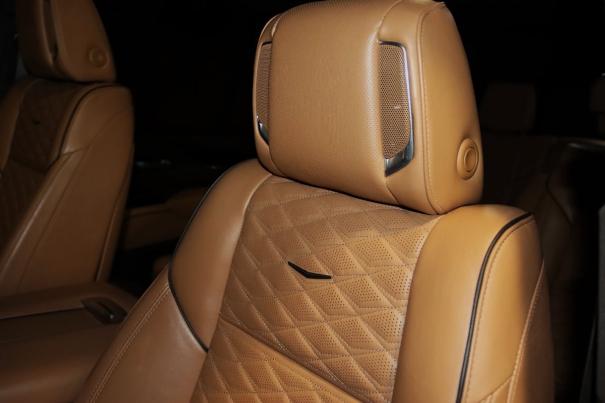 2022 Cadillac Escalade Sport photo 3