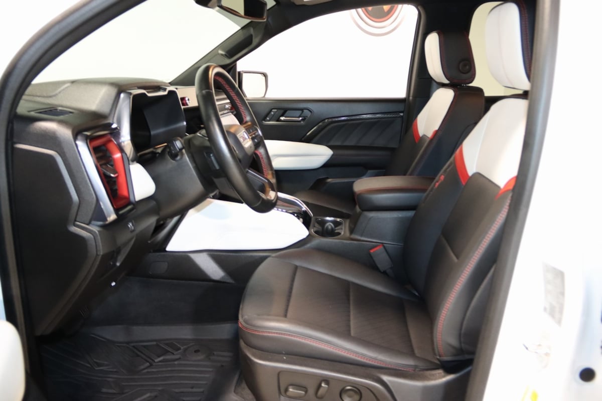 2023 Gmc Canyon AT4X photo 29