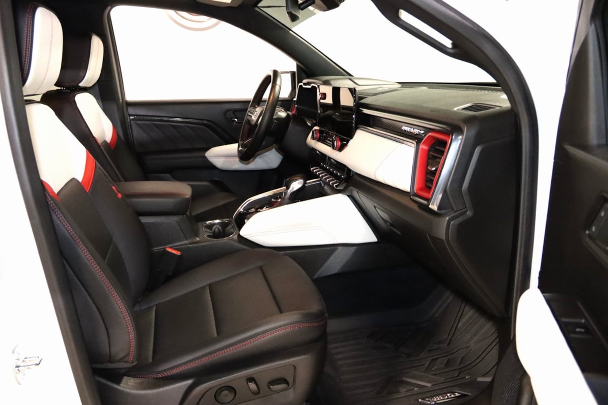 2023 Gmc Canyon AT4X photo 48