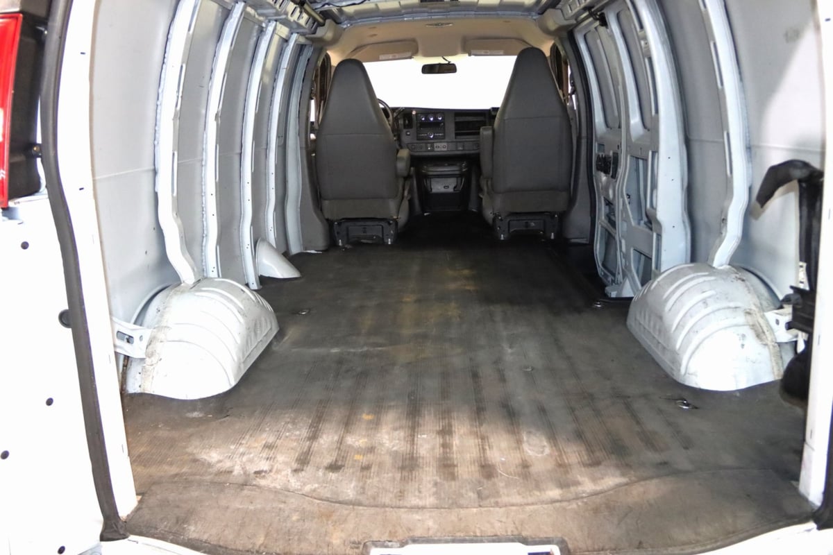 2019 Chevrolet Express 2500 Work Van Cargo photo 4