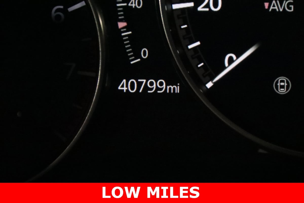 2020 Mazda Mazda3 Hatchback Premium photo 6