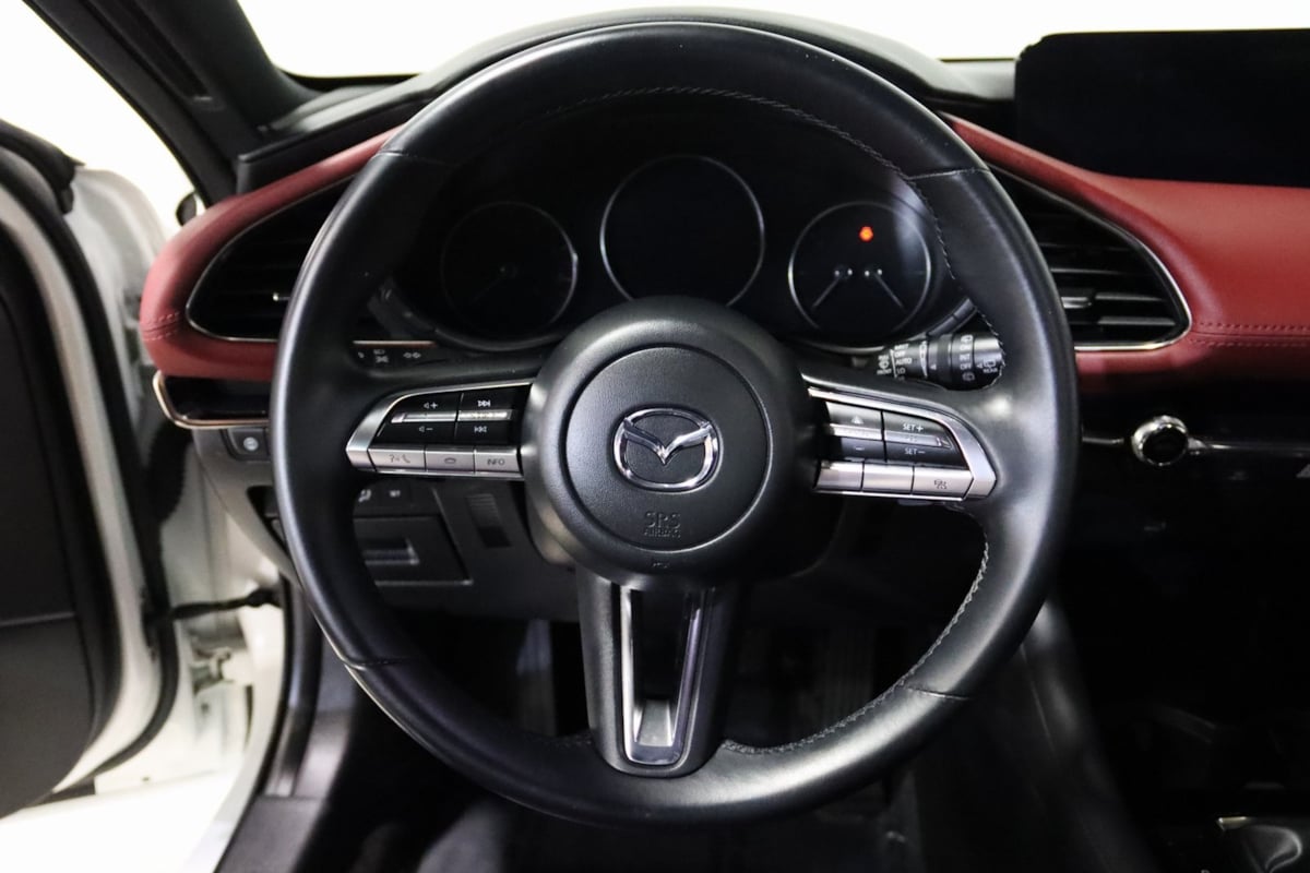 2020 Mazda Mazda3 Hatchback Premium photo 23