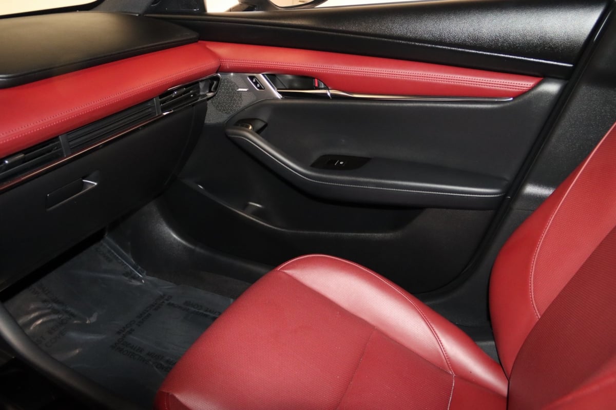 2020 Mazda Mazda3 Hatchback Premium photo 28