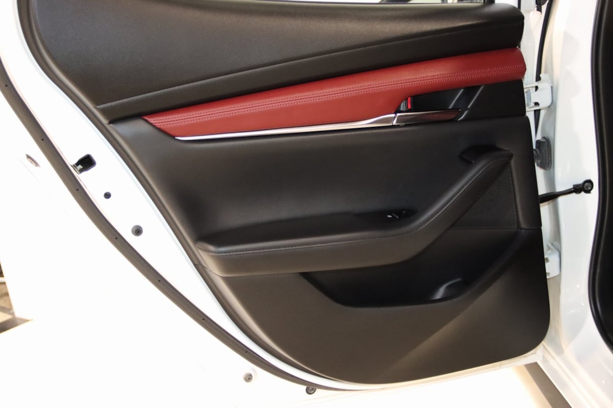 2020 Mazda Mazda3 Hatchback Premium photo 31