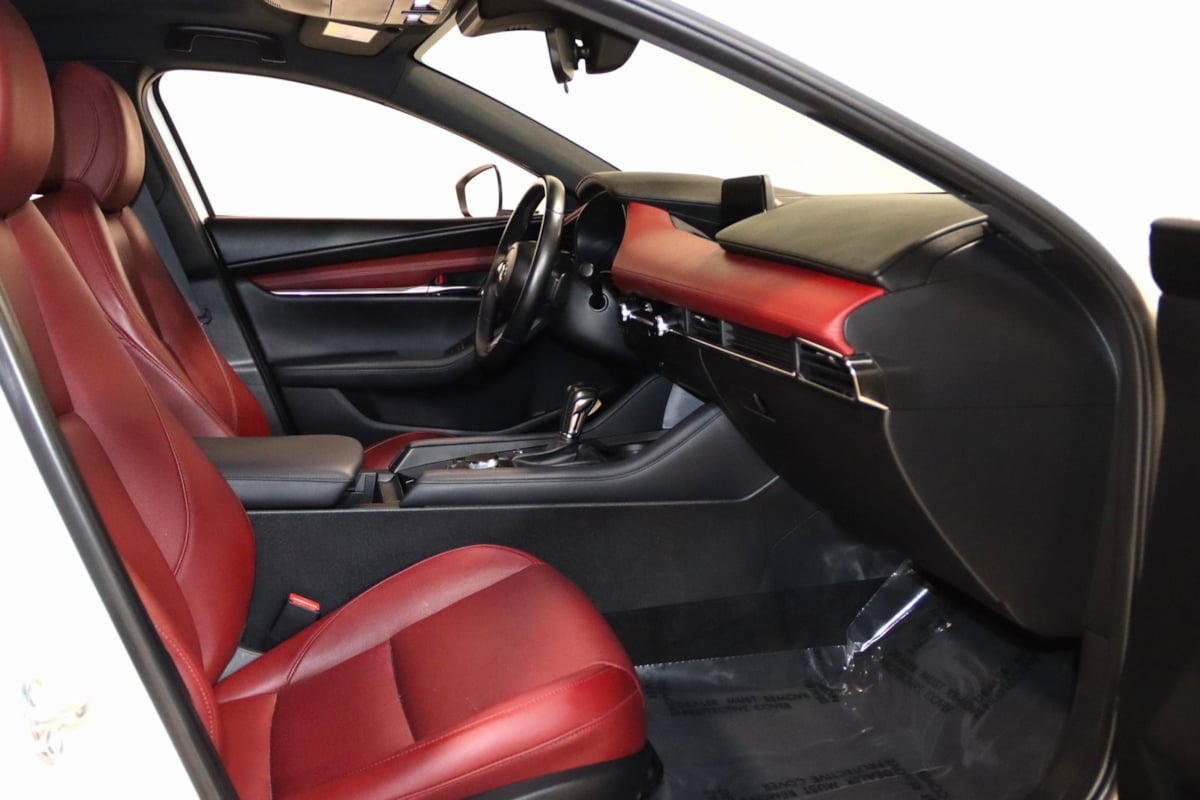 2020 Mazda Mazda3 Hatchback Premium photo 35