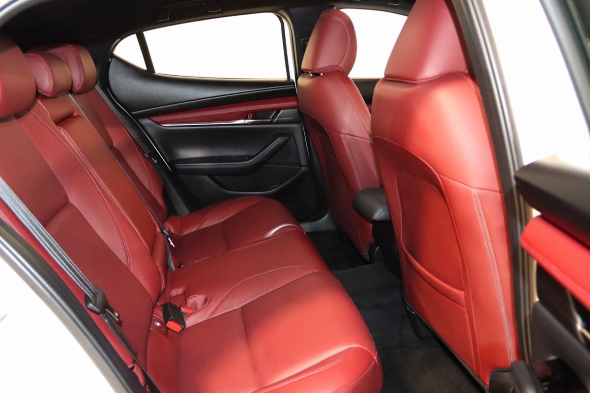 2020 Mazda Mazda3 Hatchback Premium photo 40