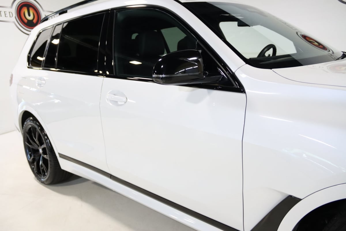 2024 Bmw X7 M60i photo 2