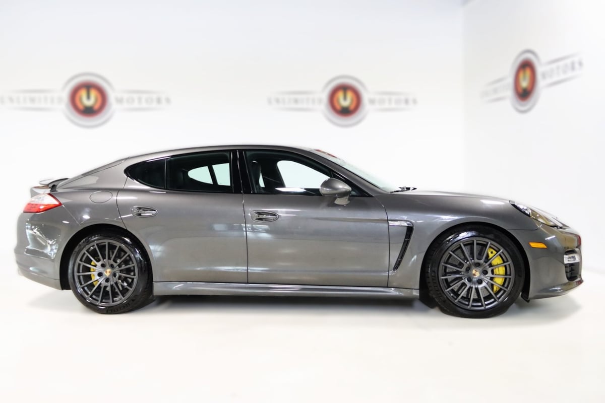 2013 Porsche Panamera Turbo S photo 4