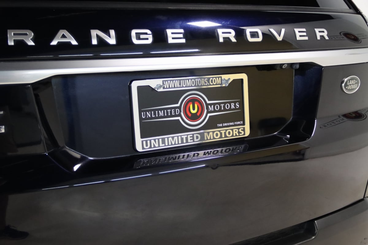 2016 Land Rover Range Rover Sport HSE photo 2
