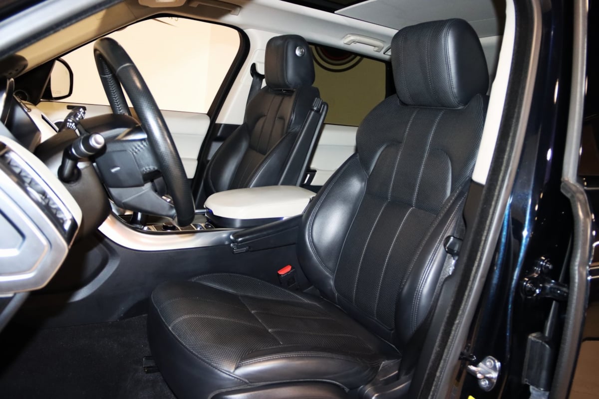 2016 Land Rover Range Rover Sport HSE photo 27