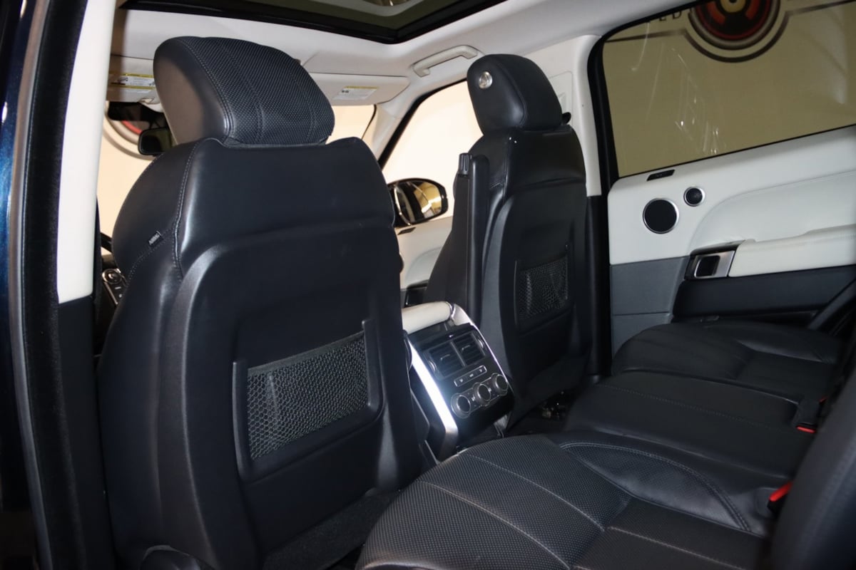 2016 Land Rover Range Rover Sport HSE photo 43