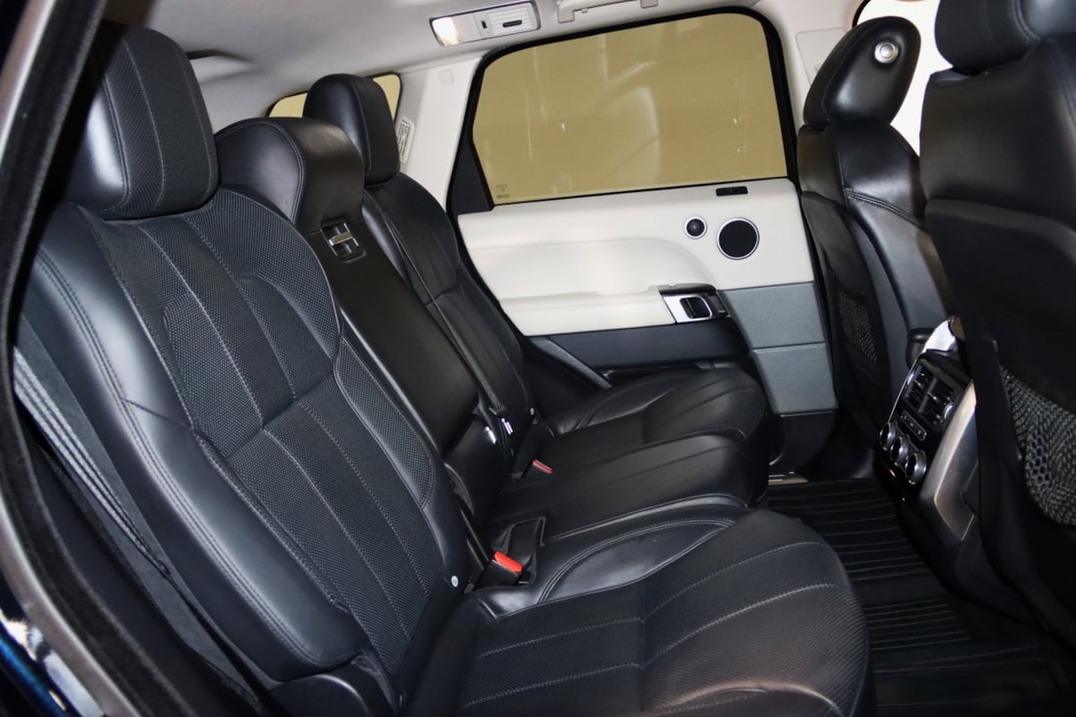 2016 Land Rover Range Rover Sport HSE photo 54