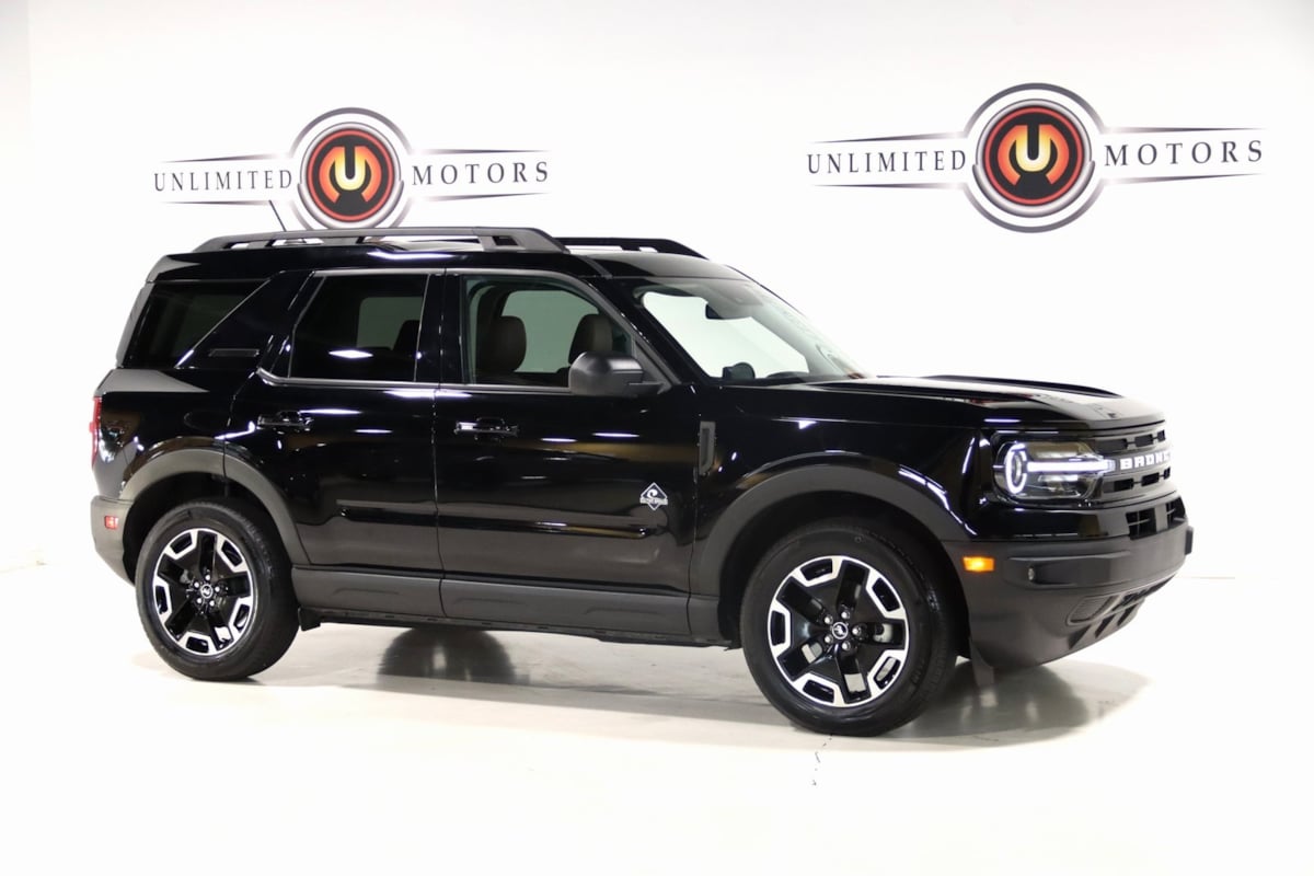 2024 Ford Bronco Sport Outer Banks photo 3