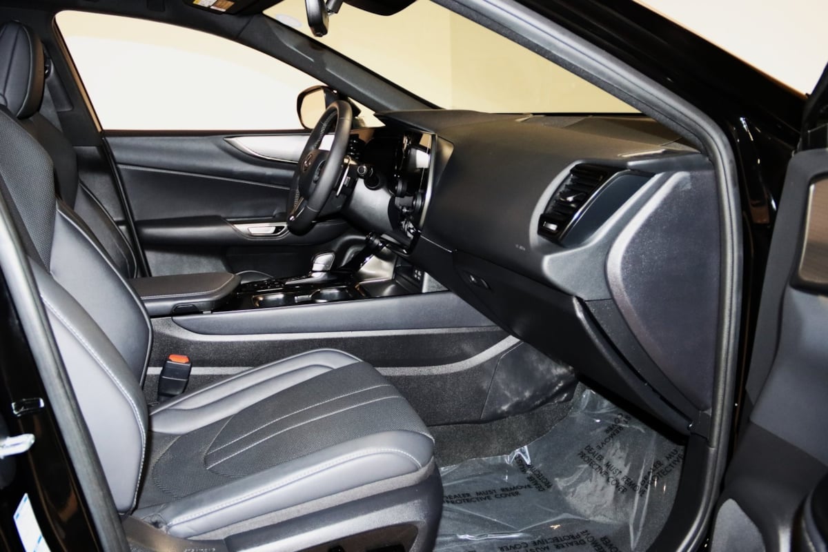 2022 Lexus NX 350 F SPORT Handling AWD photo 40