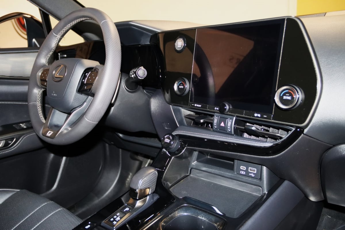 2022 Lexus NX 350 F SPORT Handling AWD photo 43